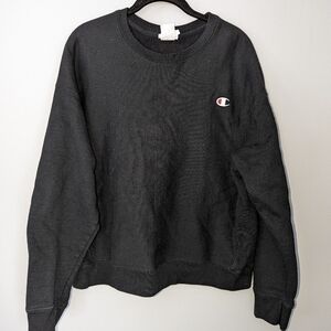 Champion Crewneck Sweatshirt - Black. Like new Champion sweatshirt. Size 2XL.